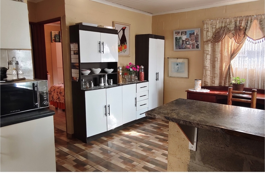 3 Bedroom Property for Sale in Pacaltsdorp Western Cape